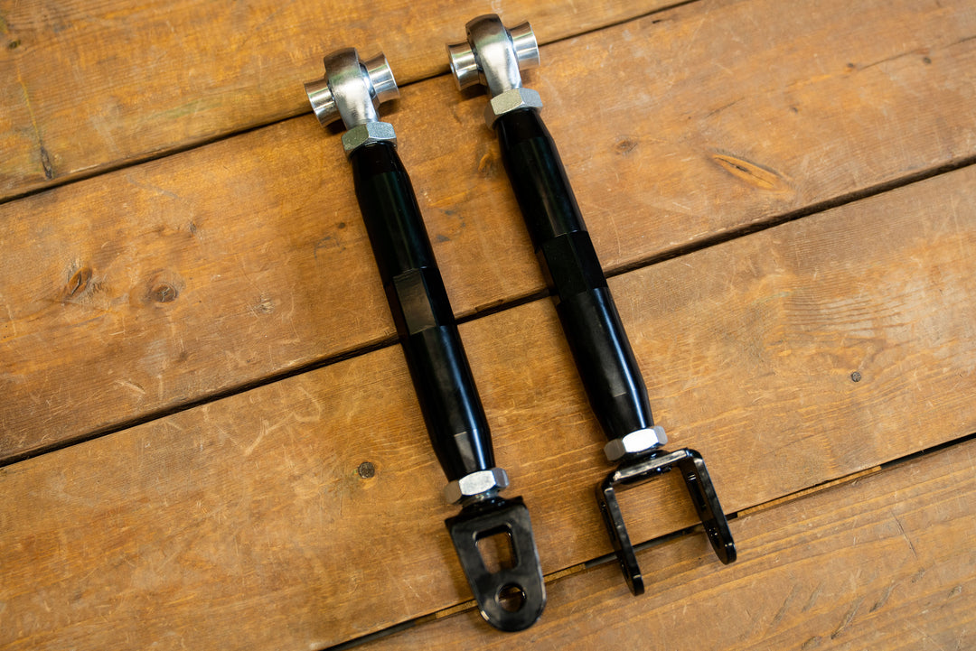 Nissan 350z/ Infiniti G35 Rear Arm Bundle