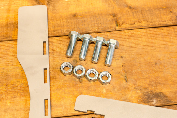 Mounting hardware for FDF universal quick change weld in mount