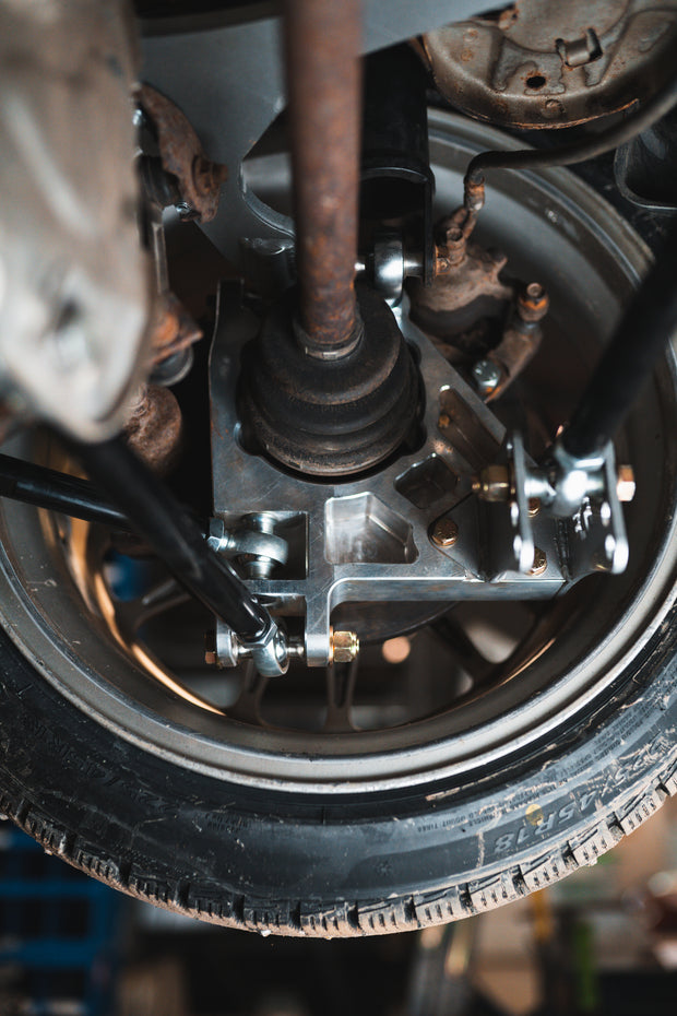 Nissan 350Z/ Infiniti G35 Rear Grip Kit